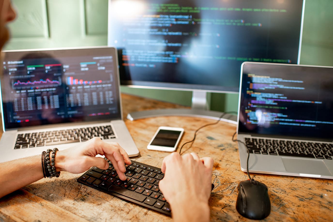 firebase-vs-aws-amplify-which-mobile-backend-wins